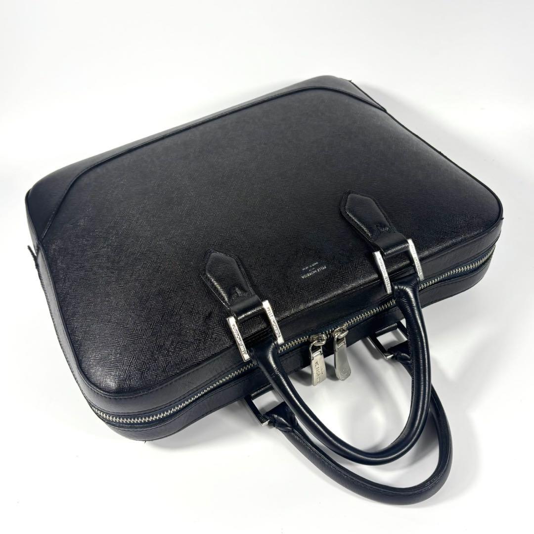 ✨美品✨ペッレモルビダ ビジネスバッグ A4可 キャピターノ ブラック 黒