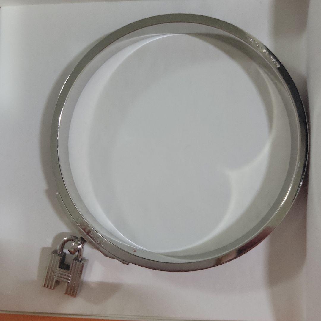 HERMES シルバー ロック付きバングル