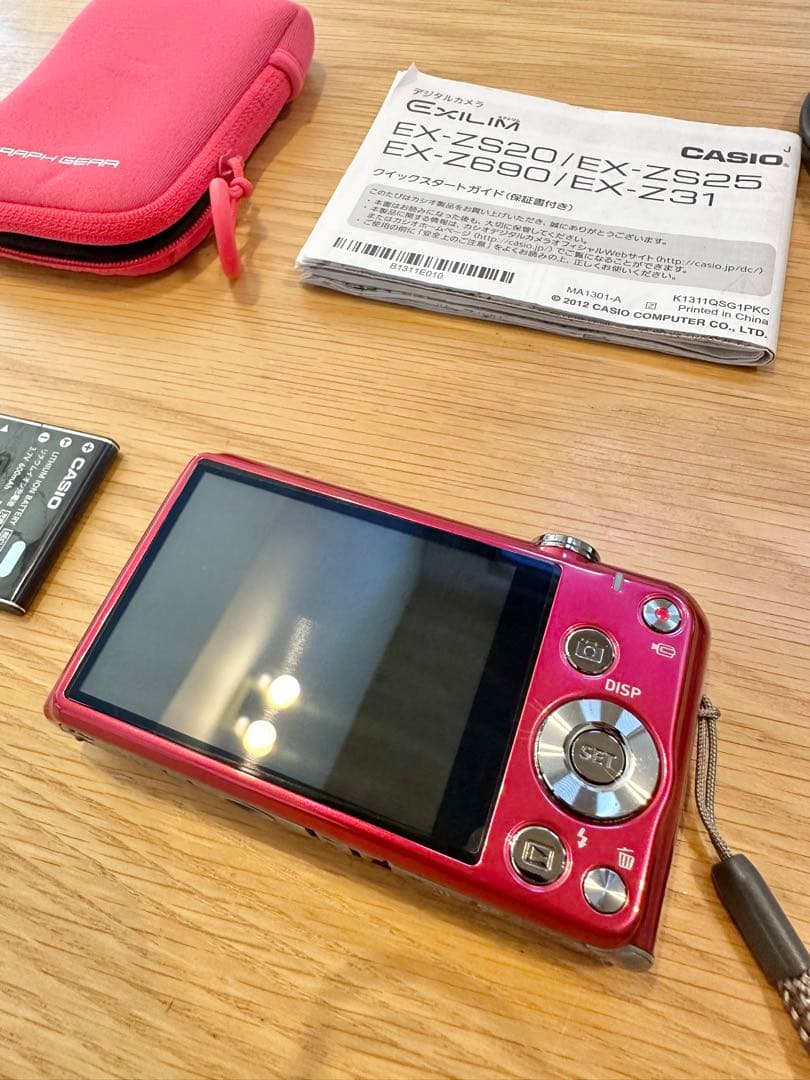 美品　CASIO EXILIM EX-ZS25 レッド バッテリー デジカメ