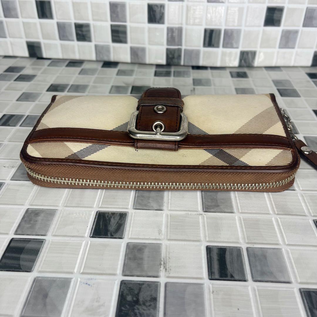 Burberry バーバリー 長財布 ラウンドファスナー