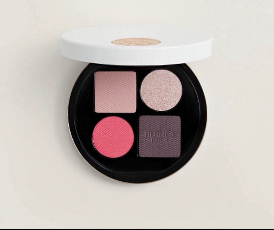 【新品未使用】HERMES アイシャドウ　01 オンブル・ペタル