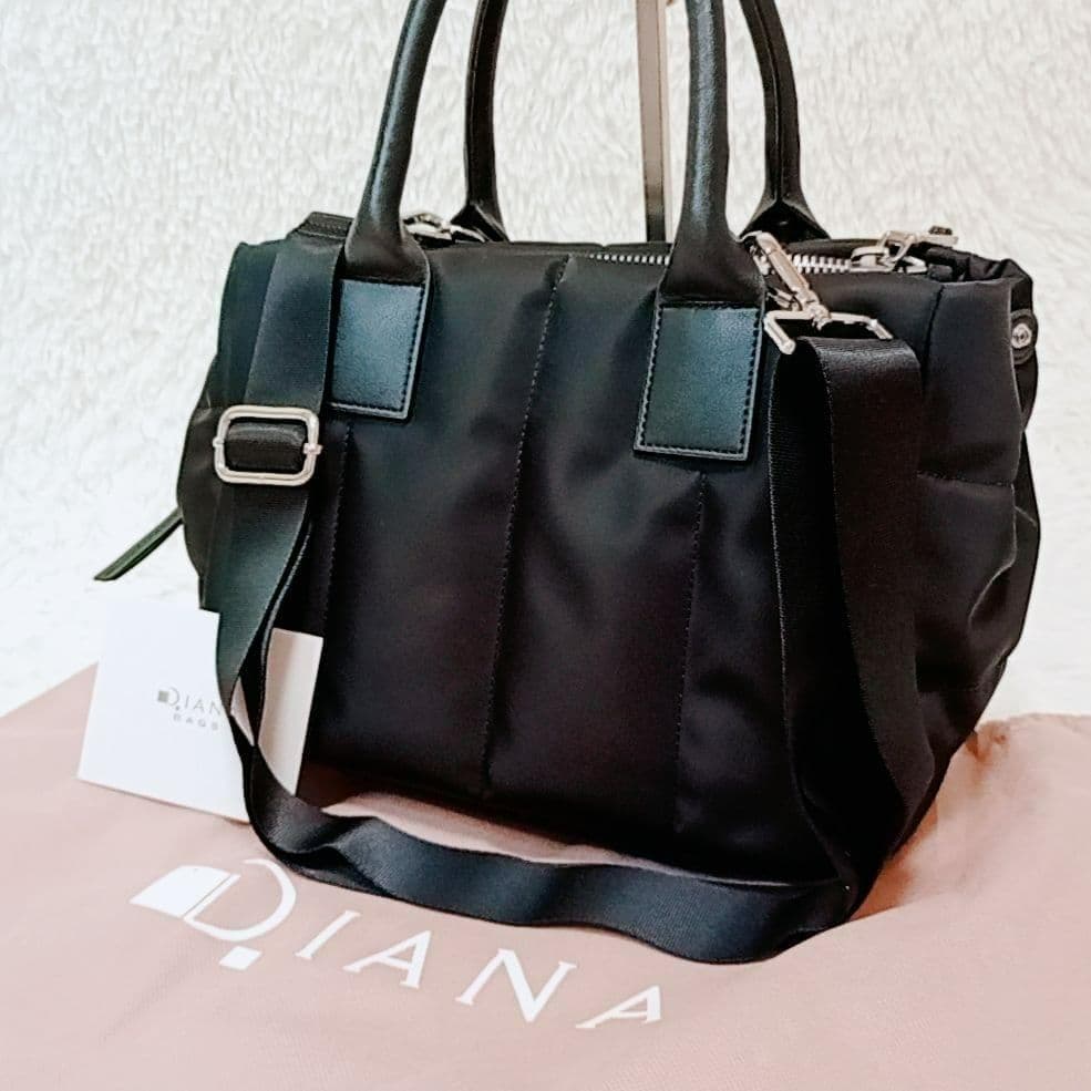 【極美品】ダイアナ ハンドバッグ ショルダーバッグ 2way 3層 ナイロン