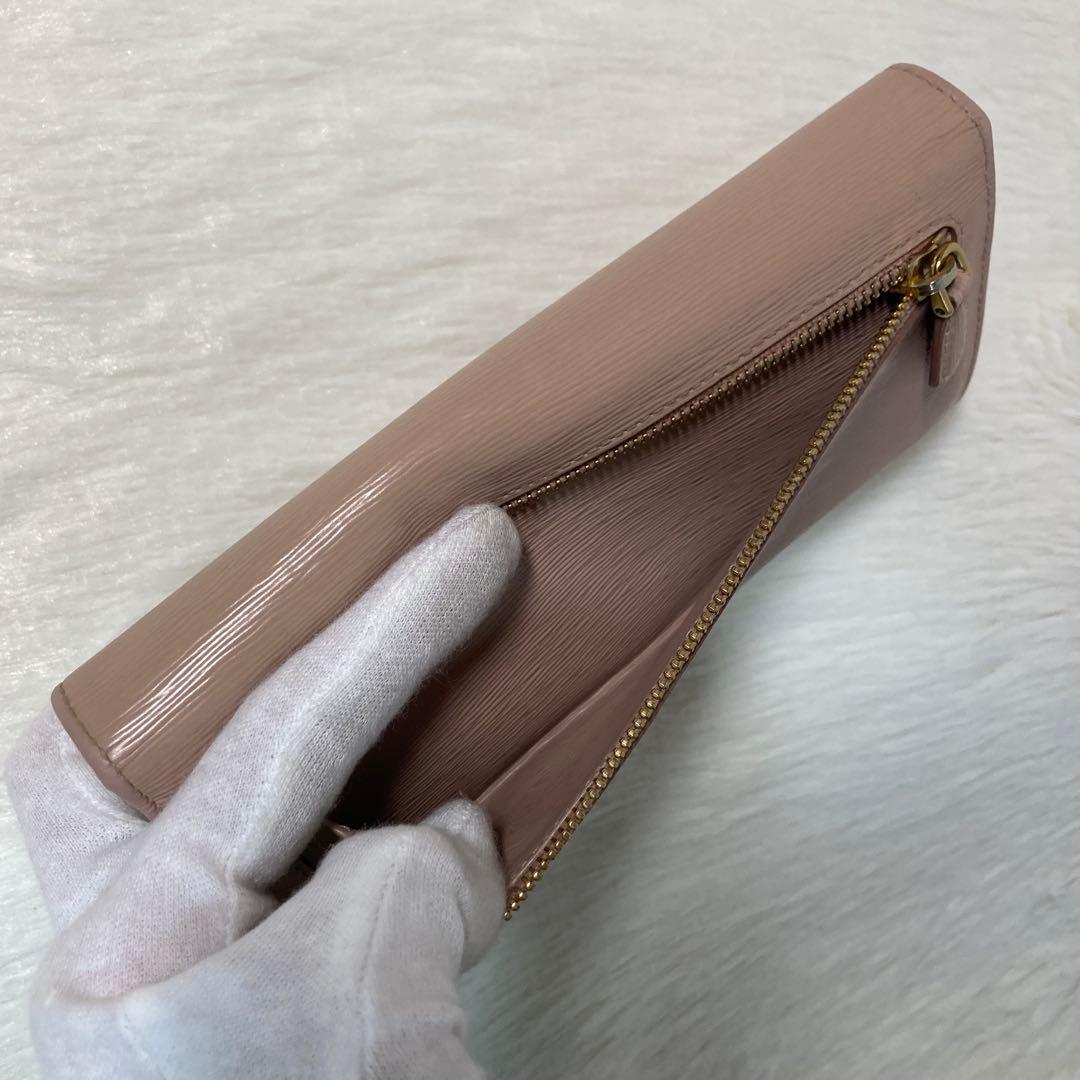 人気デザイン　PRADA プラダ　エピ　レザー　ベージュ　長財布　折りたたみ