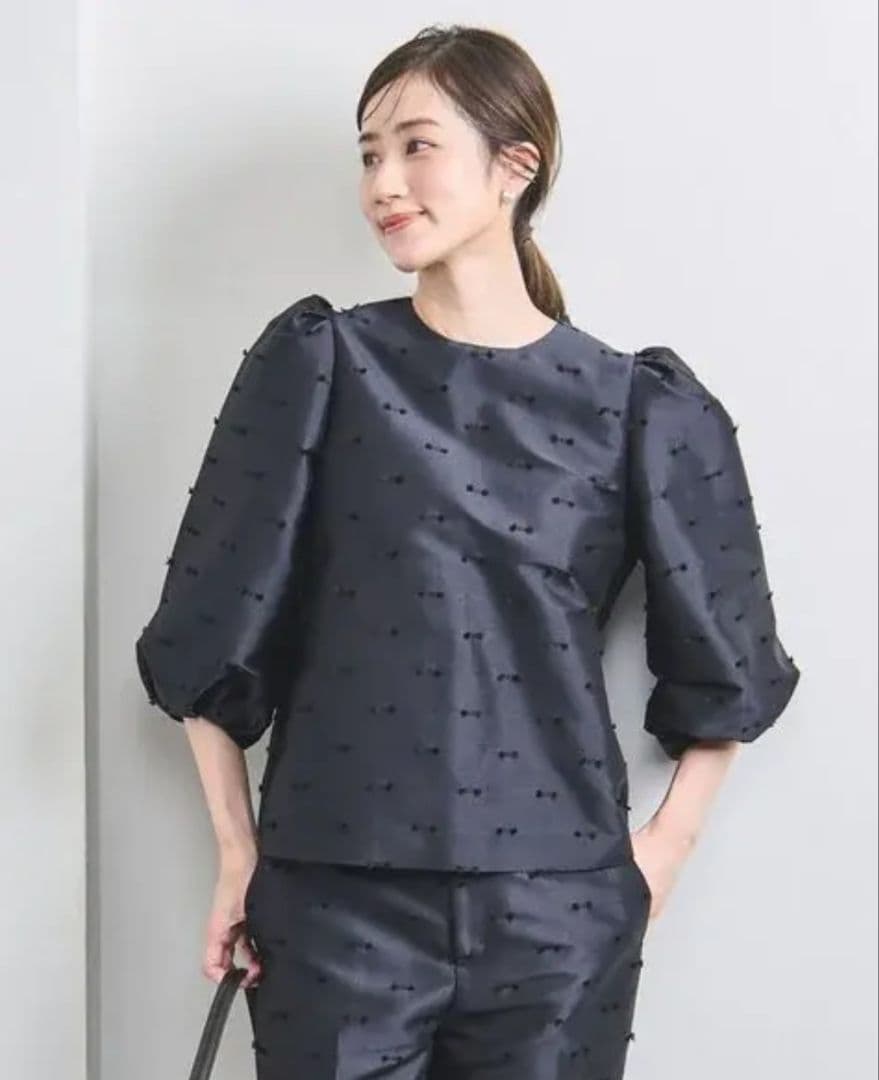 なみちゃん美品 UNITED ARROWS カットジャガード ブラウス