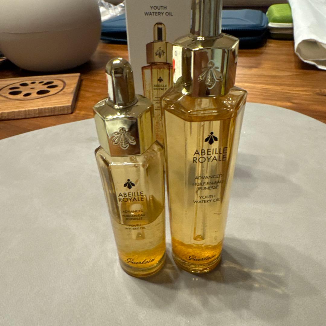 アベイユ　ロイヤル　アドバスト　ウォータリーオイル　美容液　50ml