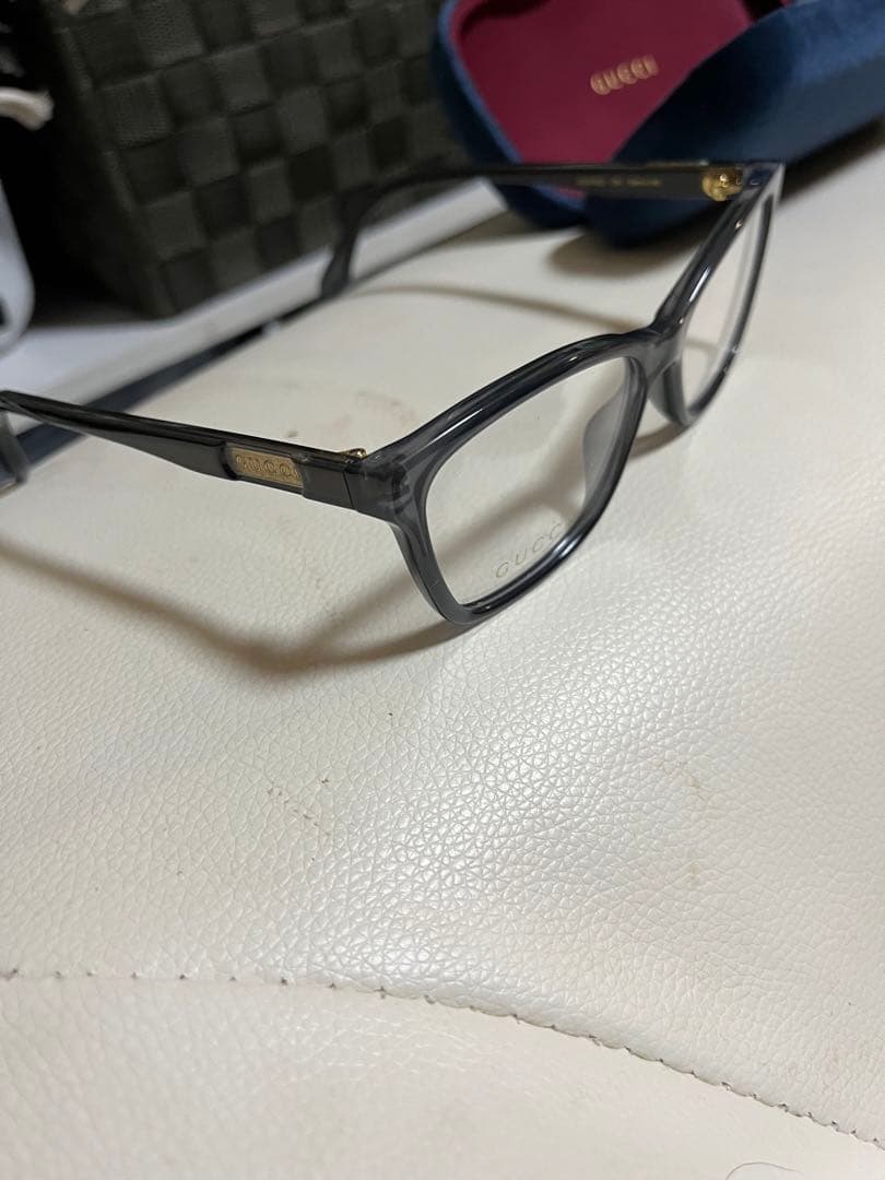 GUCCI 伊達メガネ