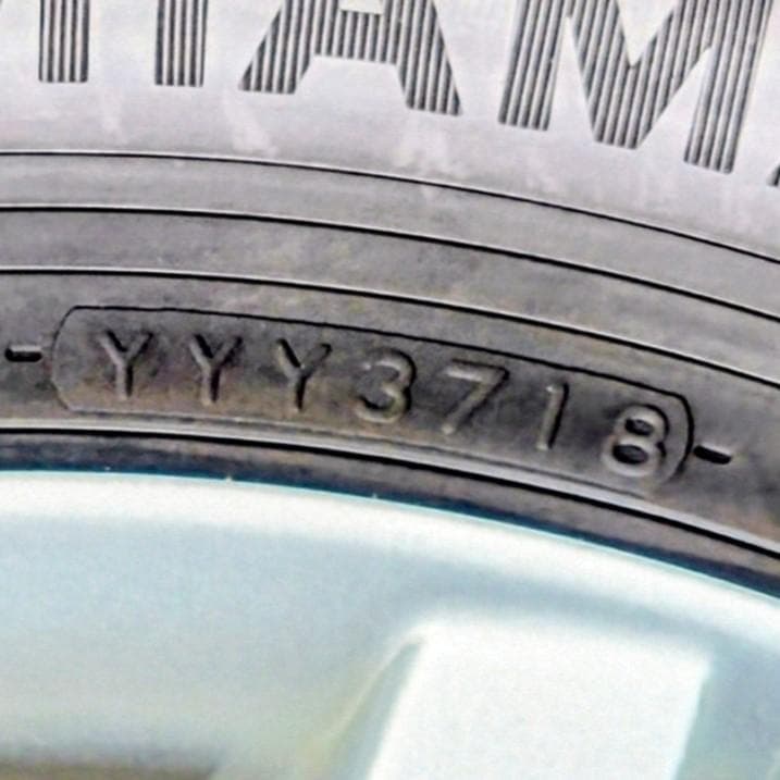 中古4本セット☆フォルクスワーゲン純正アルミホイール16インチ☆スタッドレス付き