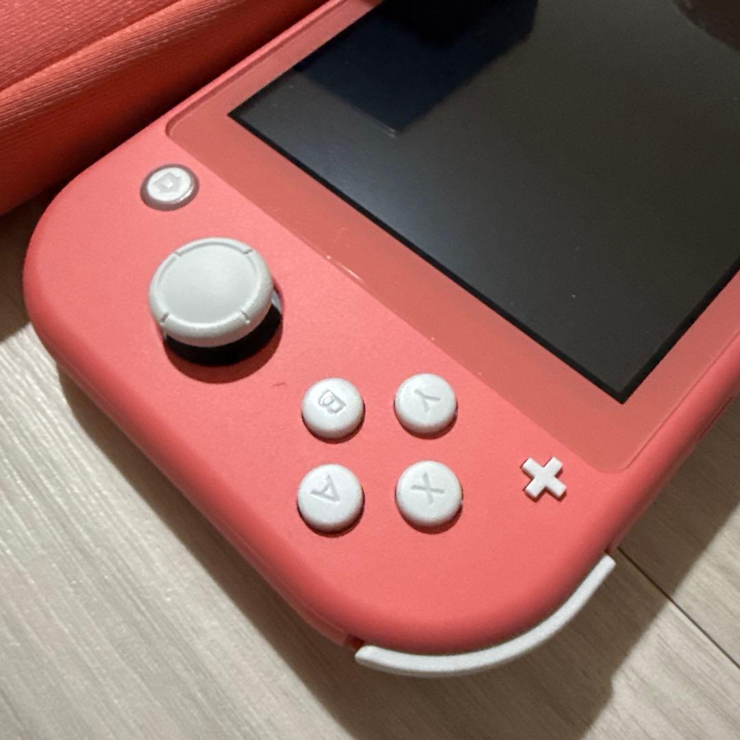 ニンテンドー　スイッチライト　ピンク