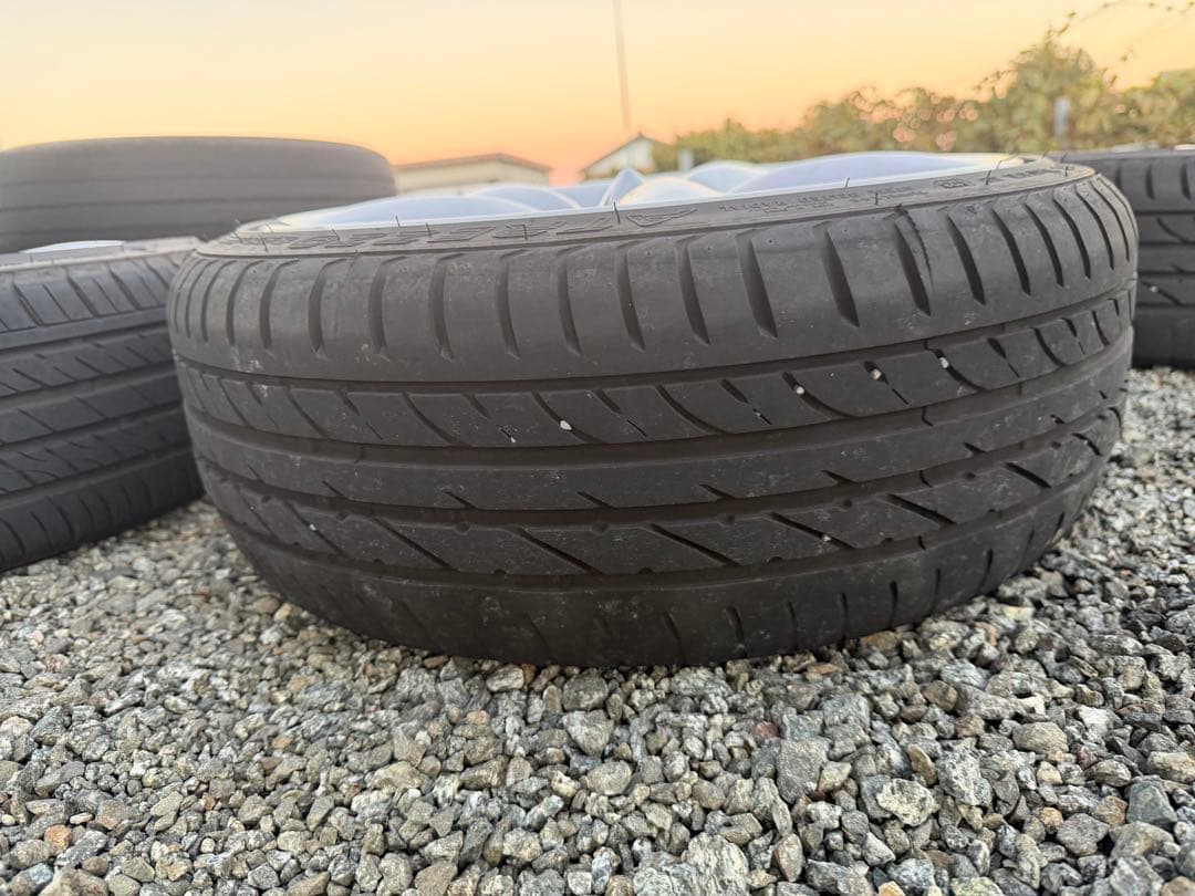 WORK グッカーズ 17インチ　pcd100 4穴