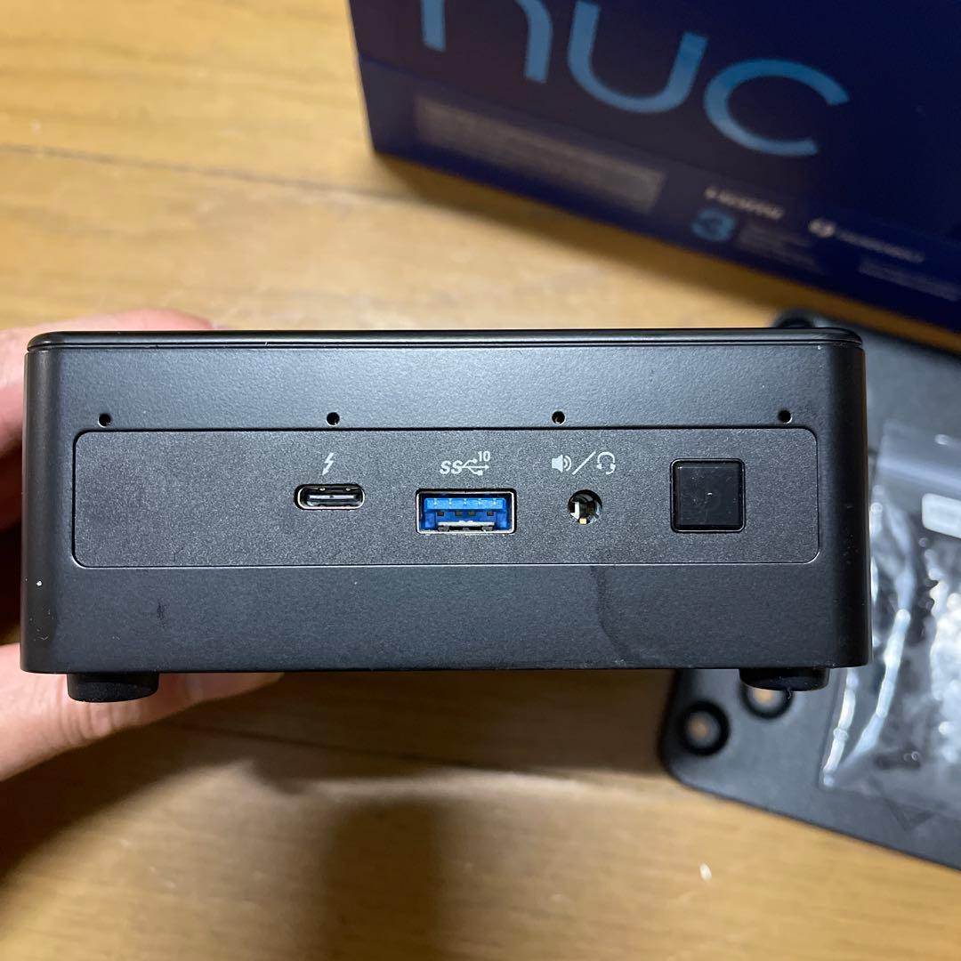 【美品】intel NUC 第11世代 NUC11PAHi5000