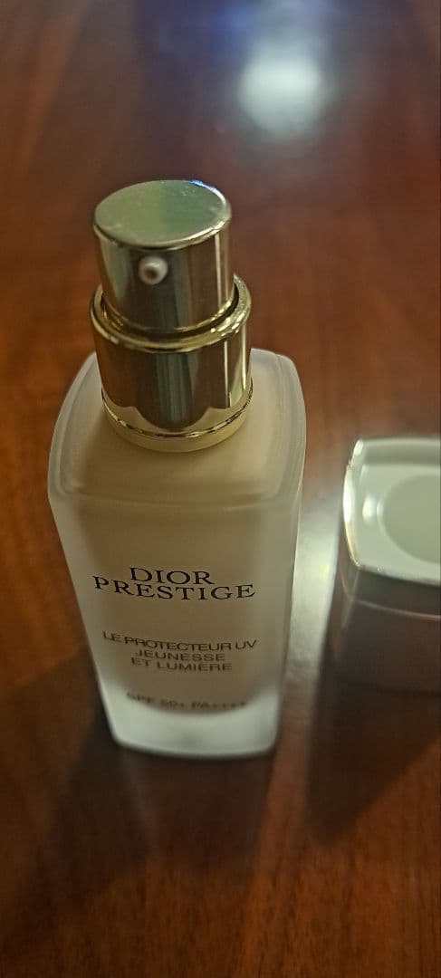 化粧下地 Dior Prestige Le Protecteur UV