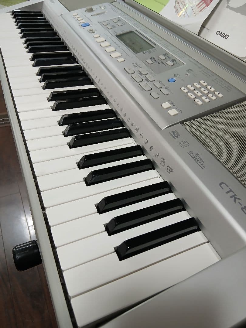 【カシオ】CTK-810 電子キーボード61鍵盤【付属品完備・Xスタンド付】