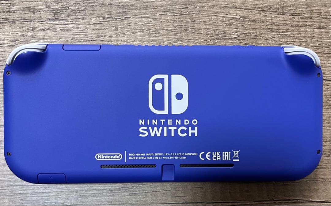 Nintendo Switch Lite 本体　Blue