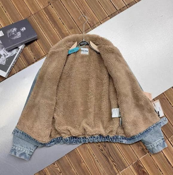 Miu Miu デニムジャケット L レディース 美品 軽やかで着回し◎