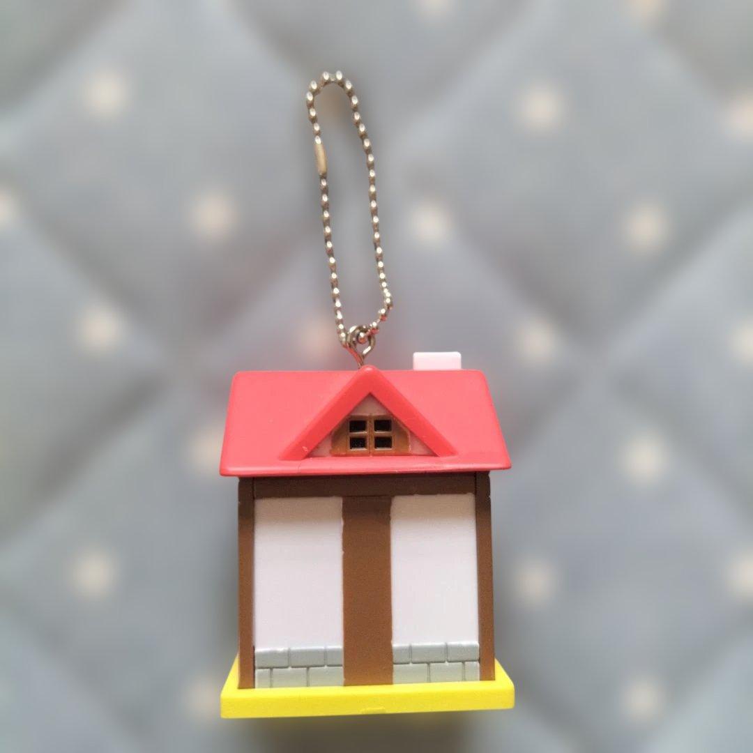 どうぶつの森　キーホルダー　ミニミニハウスキーチェーン　フー子　平成レトロ