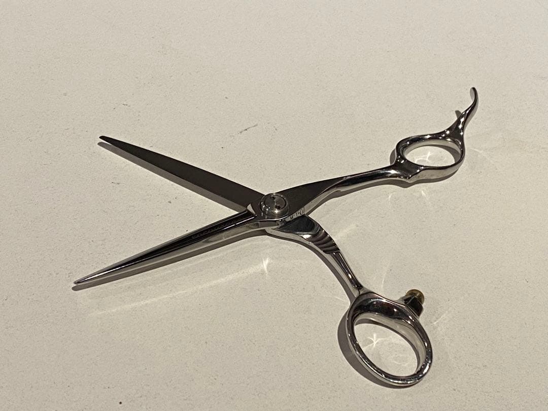 【TOGINON M:1507】カットシザー 4.5インチ前後のコンパクトサイズ