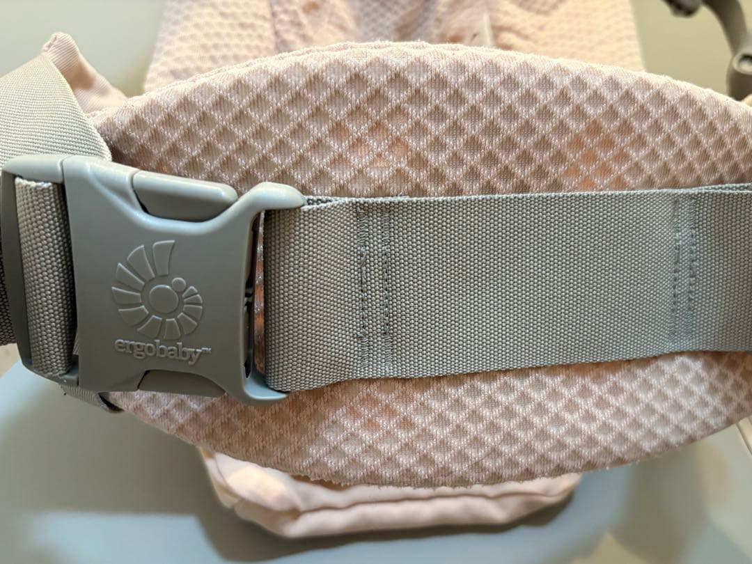 【中古超美品】エルゴベビー 抱っこ紐 オムニブリーズ ピンククォーツ