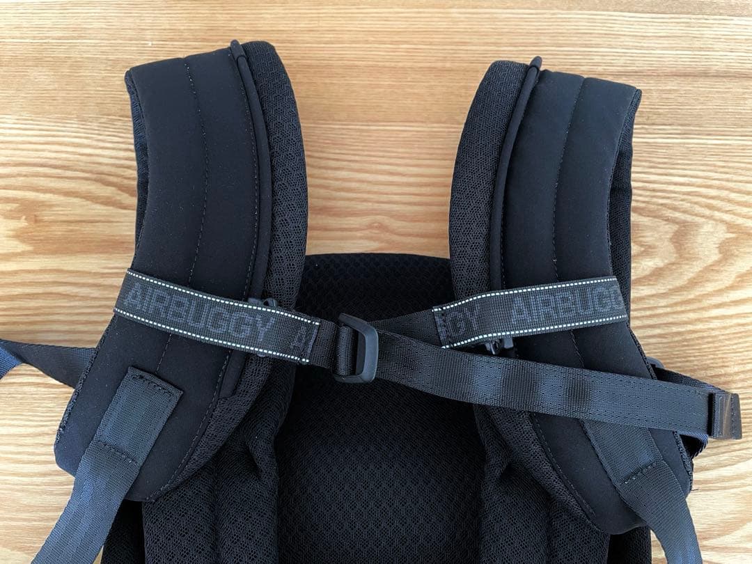 【美品】AIRBUGGY エアバギー 抱っこ紐 ベビーキャリア ブラック