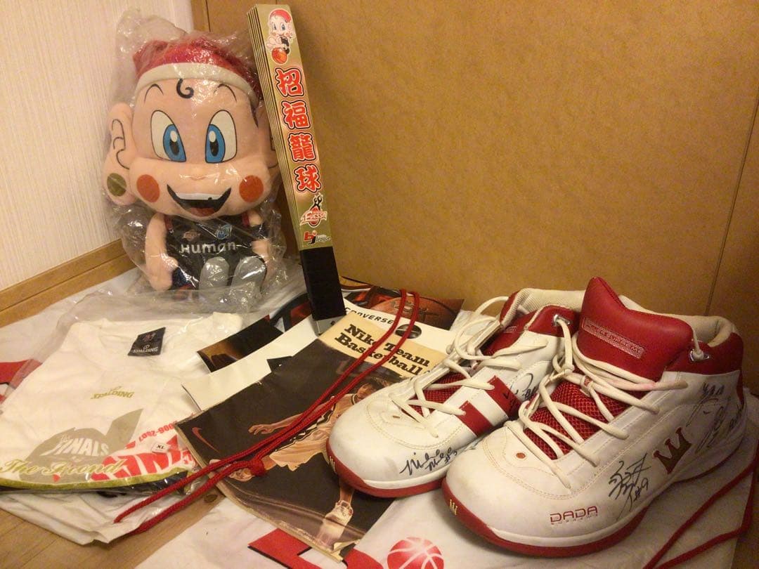 bjリーグ開幕〜連覇 大阪エヴェッサ MVP選手支給 非売品グッズ サイン入り