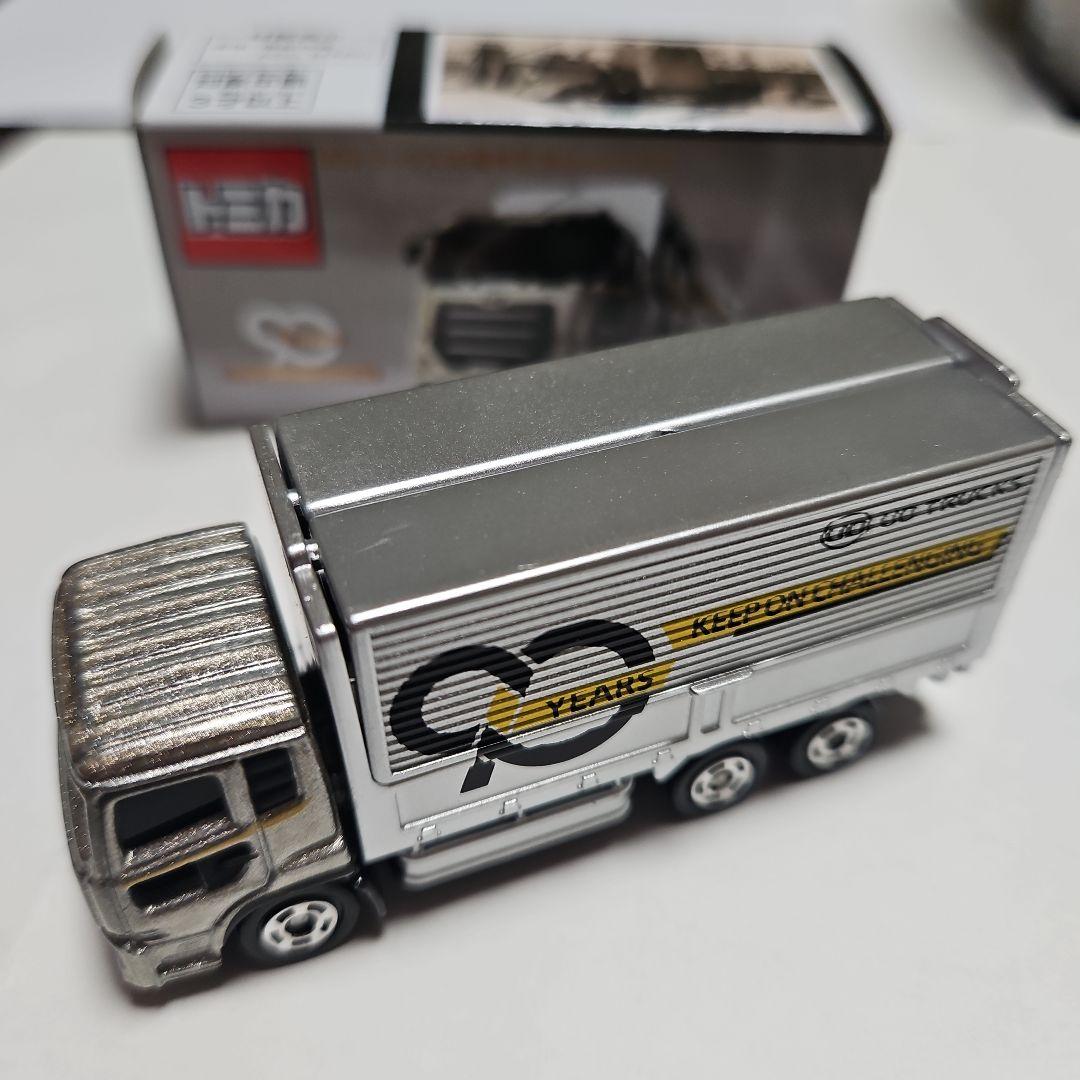 トミカ UDトラックス ミニカー 90周年記念