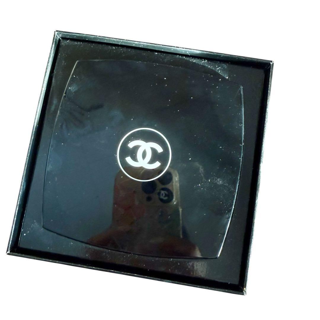 美品 CHANEL 直営店限定 完売 スペーストラベラー アイシャドウパレット