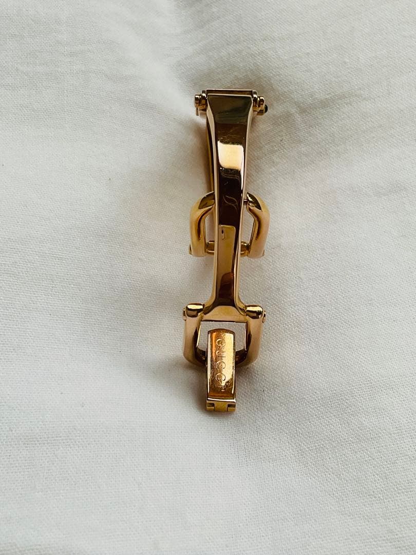 GUCCI グッチ　ゴールド　腕時計　文字盤シェル　1500L