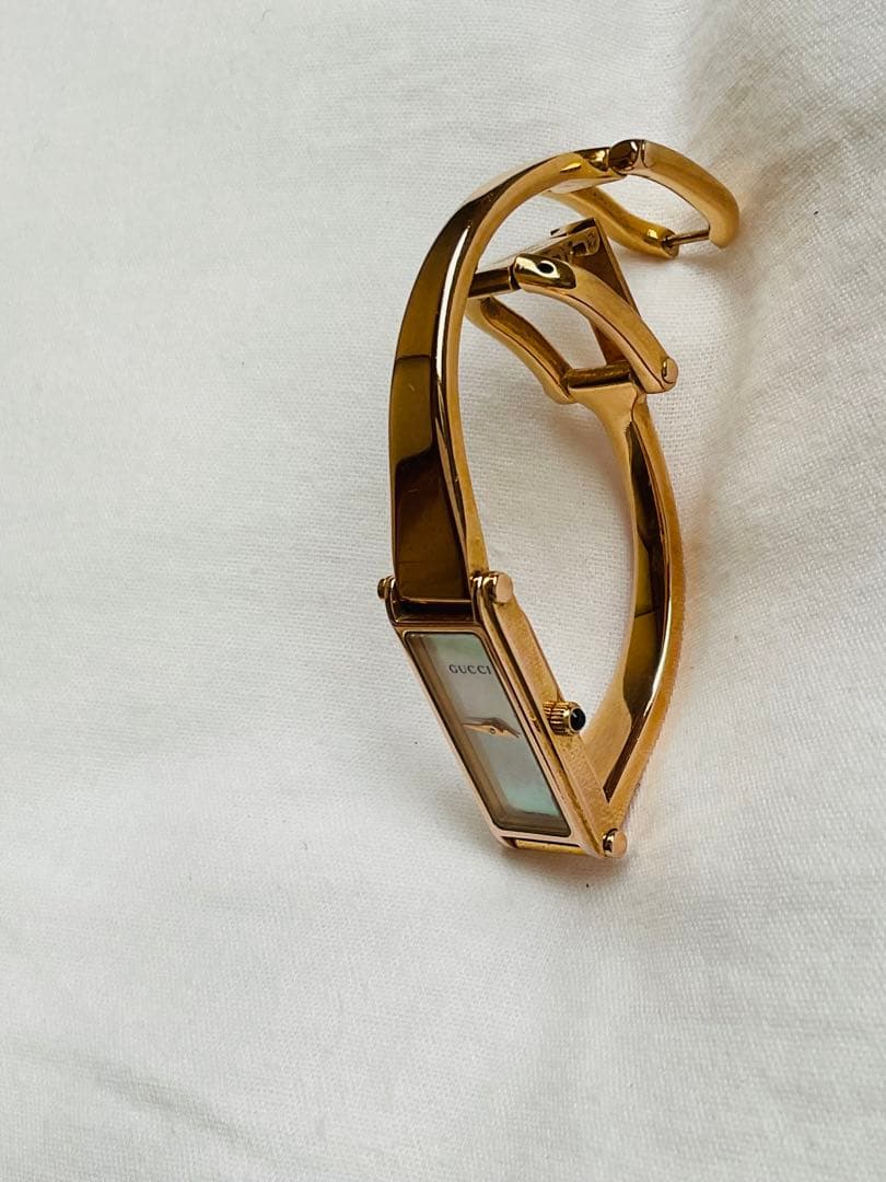 GUCCI グッチ　ゴールド　腕時計　文字盤シェル　1500L