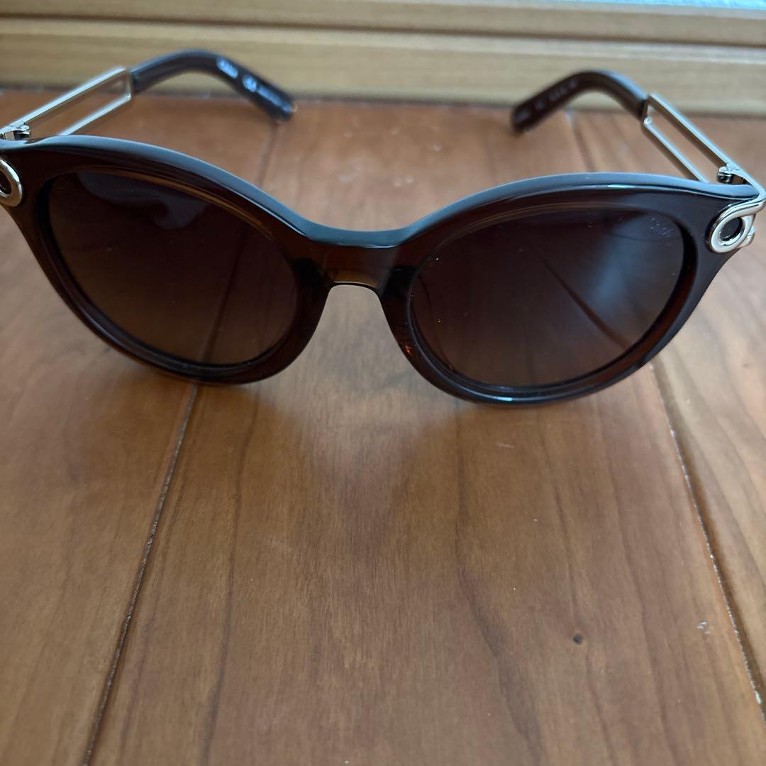 Chloeサングラス