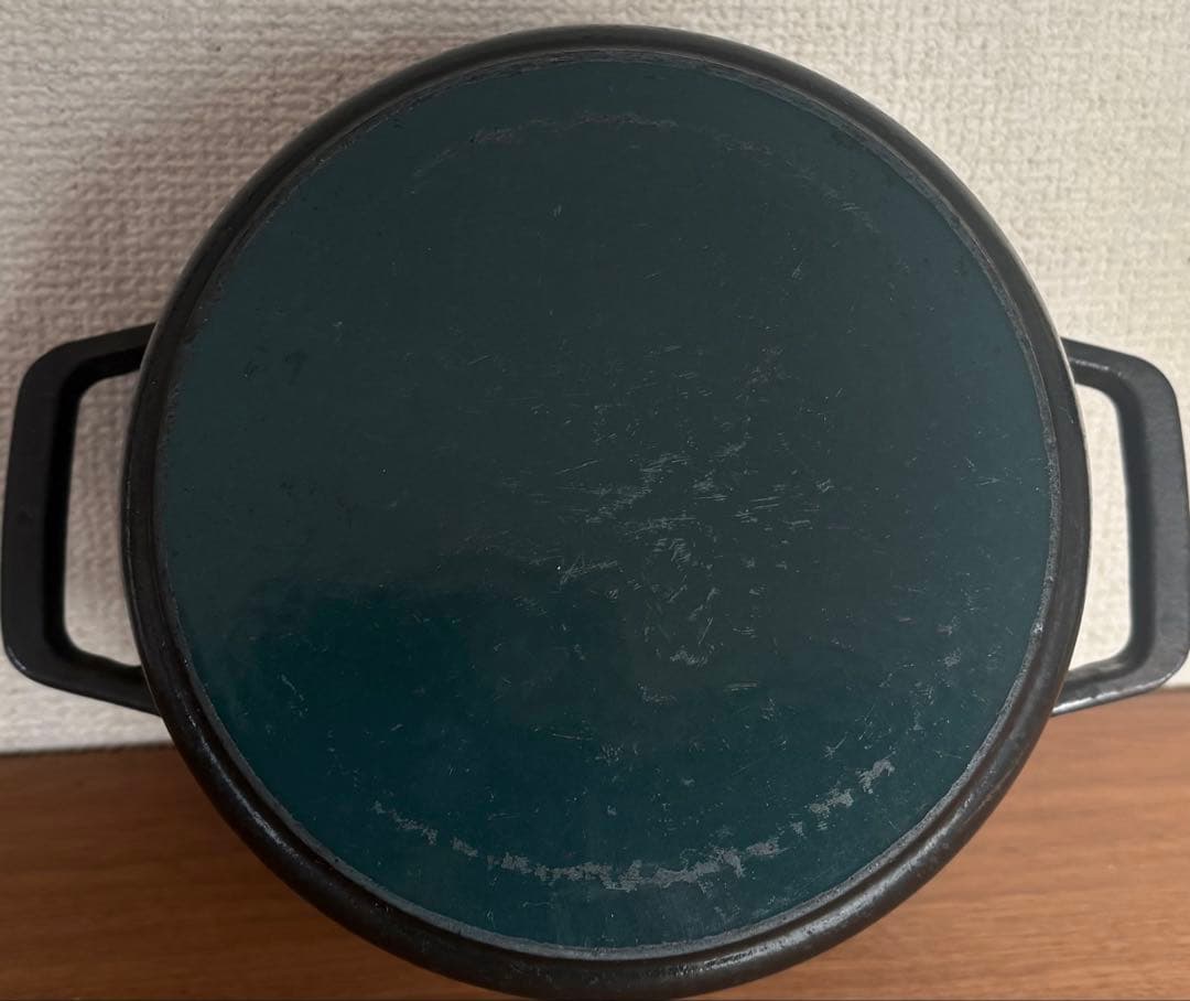 Staub 鍋　18センチ ブラック