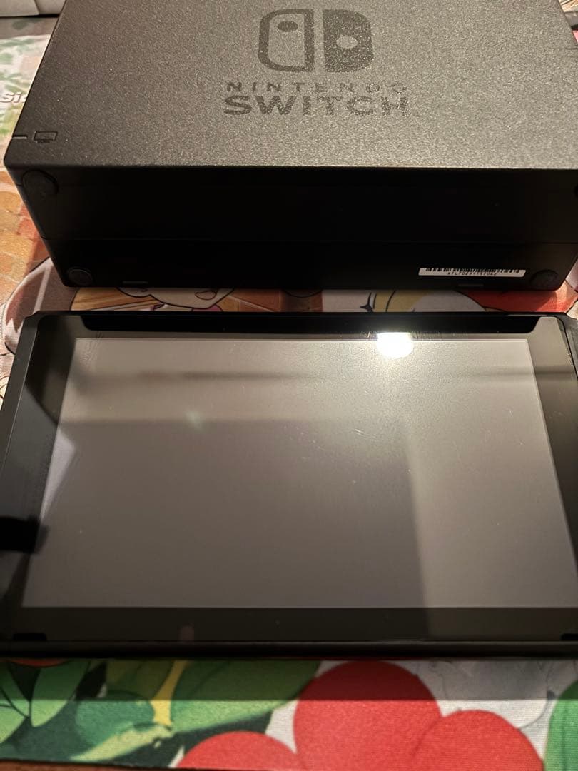 Nintendo Switch 本体 付属品付 初期版 動作不良なし 初期化済み