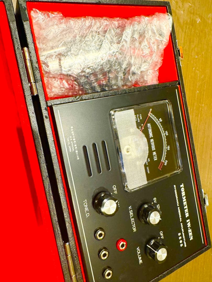 【最終価格】良導絡 ケース入　トロメーター ノイロメーター　IW-ZEN