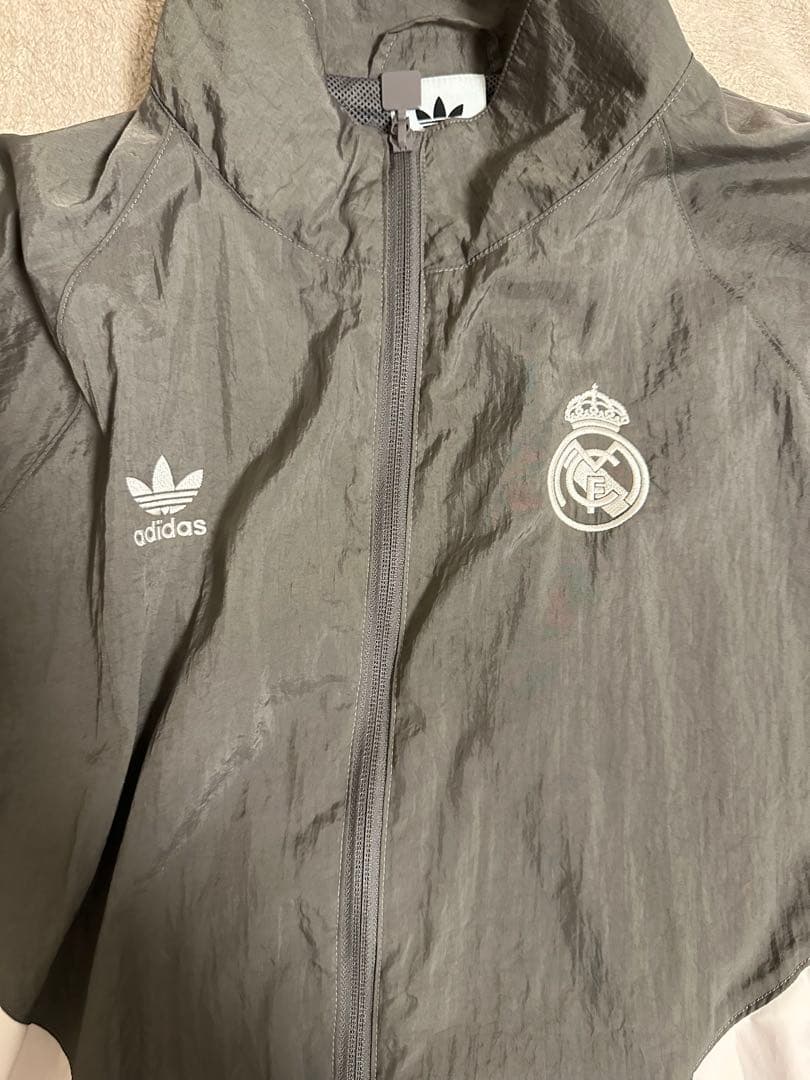 レアル・マドリード　adidas originals トラックジャケット