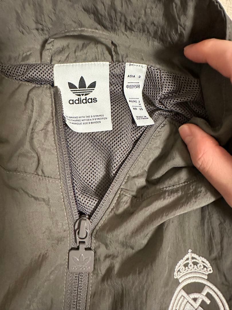 レアル・マドリード　adidas originals トラックジャケット