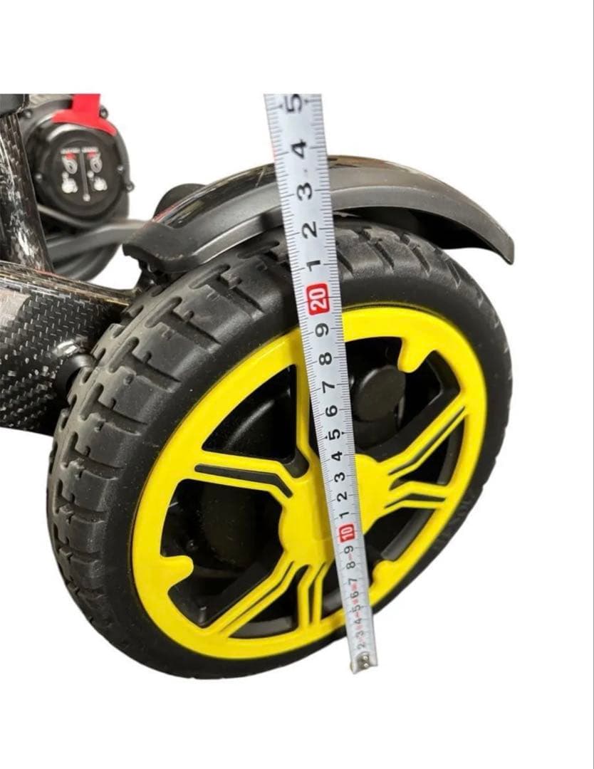 【中古】QUICKIE Q50 Rカーボン折り畳み電動車椅子 2025年5月製