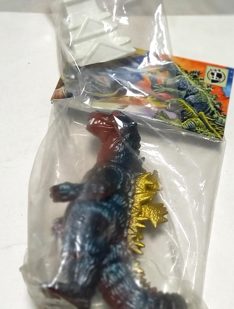 ★ゴジラ対アンギラス　大阪城付　マーミット　2001年 限定品　稀少品