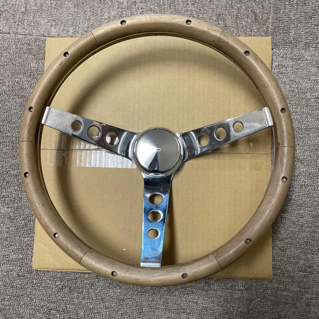 ムーンアイズ　グランツウッドステアリング