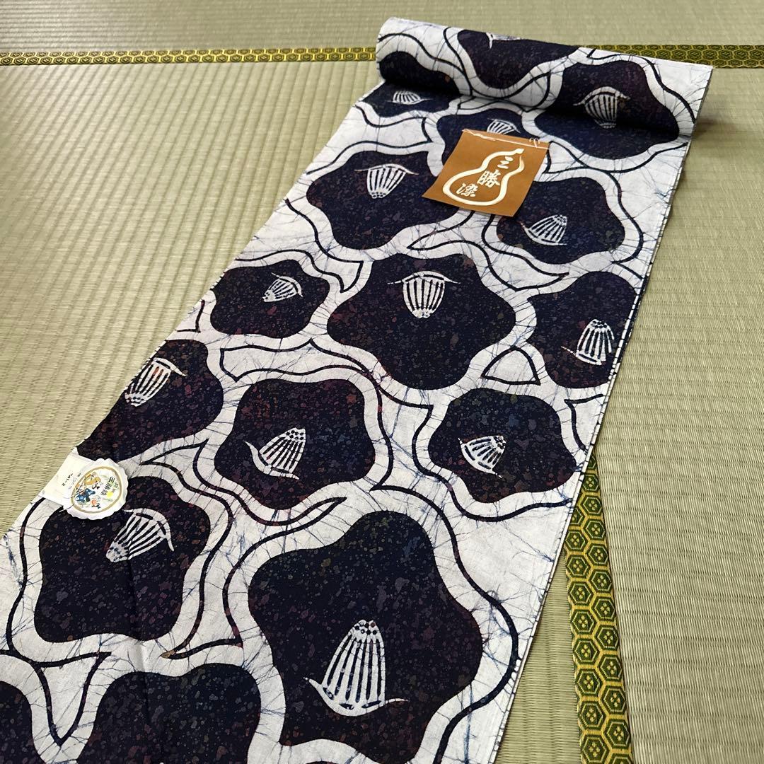 ❶反物　浴衣地　三勝染 ろうけつ染❷竹　小珍染　白地　【未仕立て】