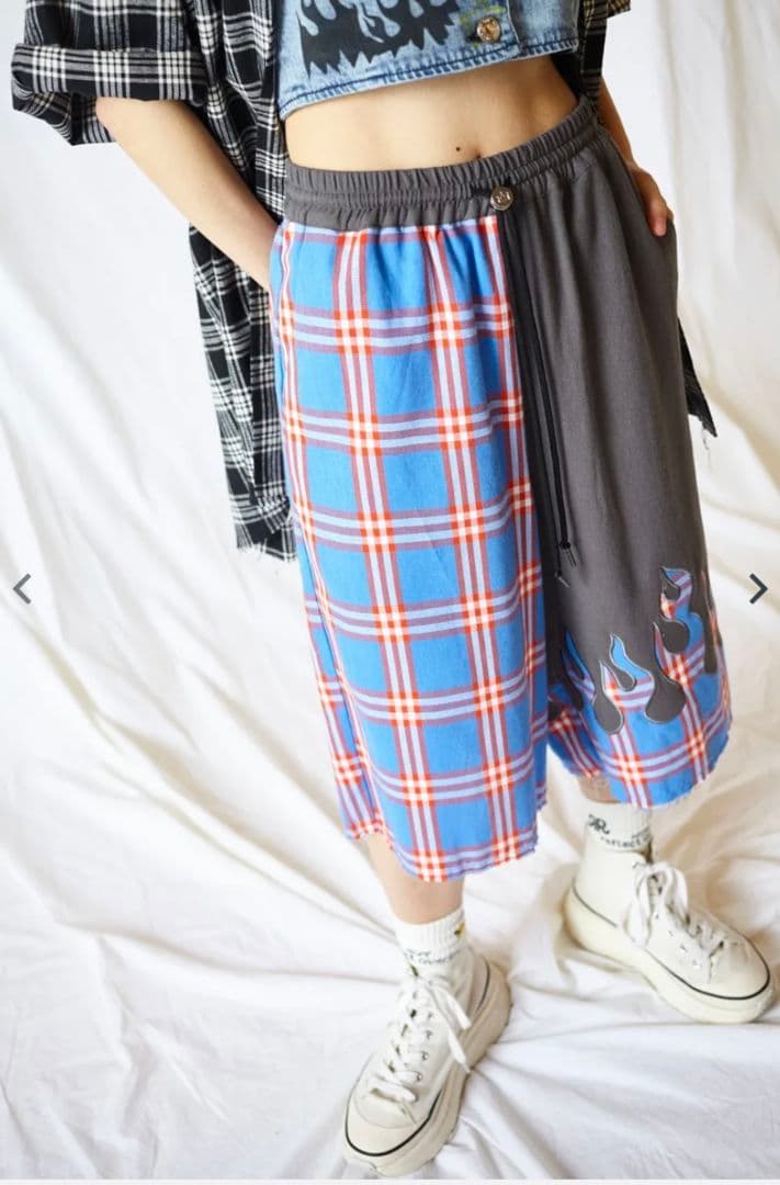 【美品】LiSA ドッキングショートパンツROY reflect overjoy