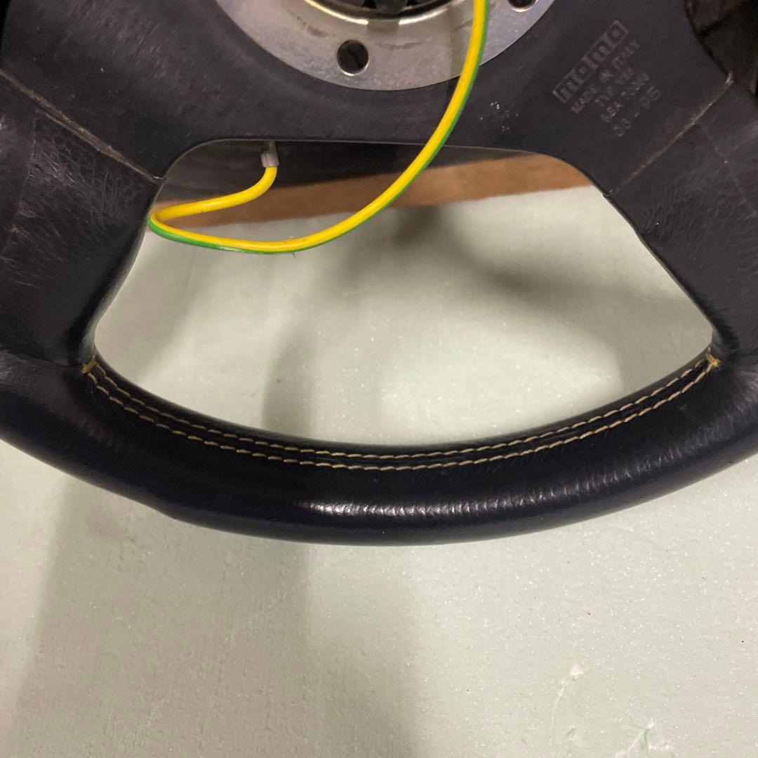 MOMOステアリング(TYP V35 KBA70068)