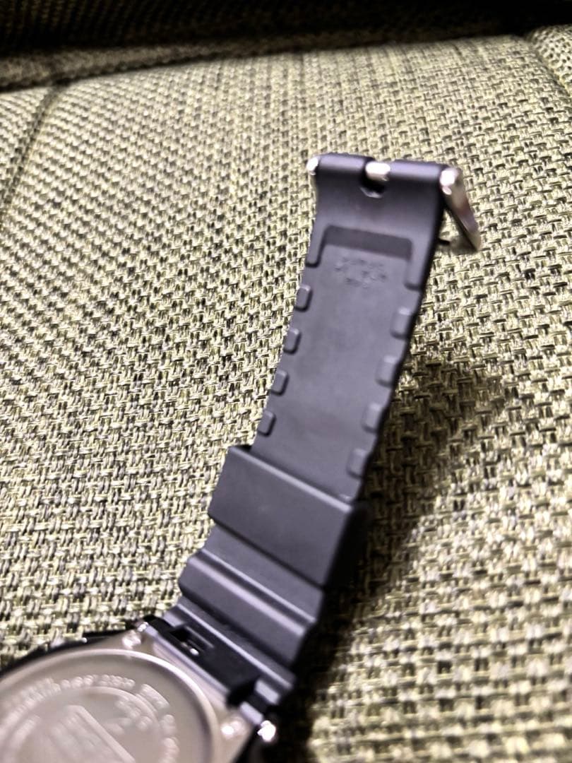 保証付き 美品 G-SHOCK GM-2100BB-1AJF メタルカバード