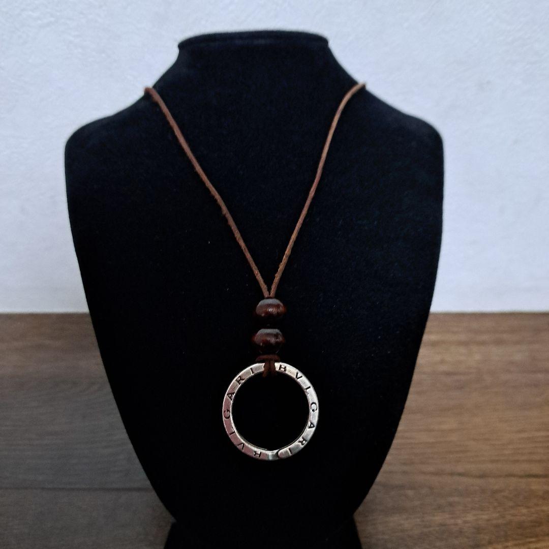 BVLGARI ロゴ入りシルバーリング&　チェーン　水牛革ネックレス