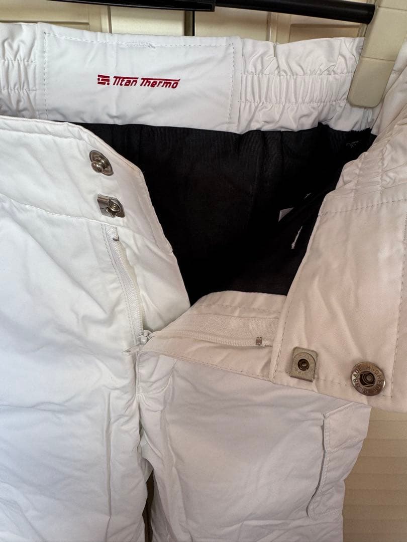 DESCENTE スキーウェア 新品　上下タグ付