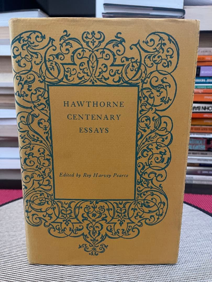 希少　Hawthorne Centenary Essays