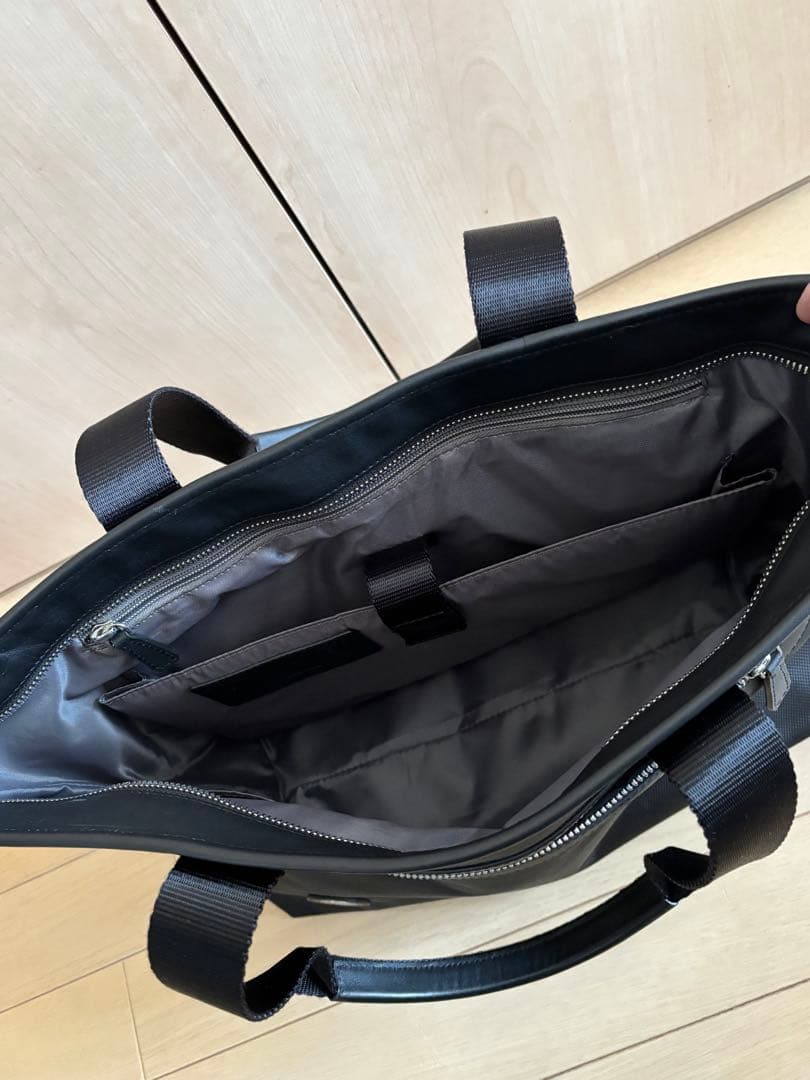 ハンティングワールド　ビジネスバッグ