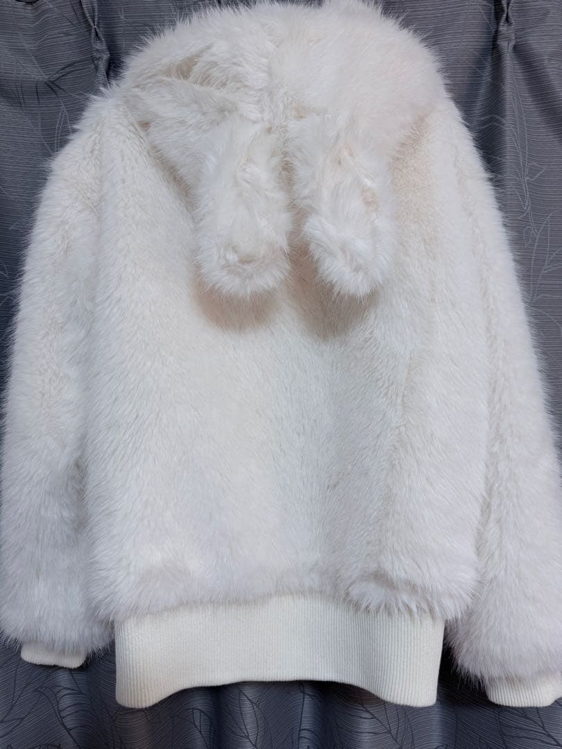 lilLilly フェイクファーレッグカバーホワイト レッグウォーマー パーカー