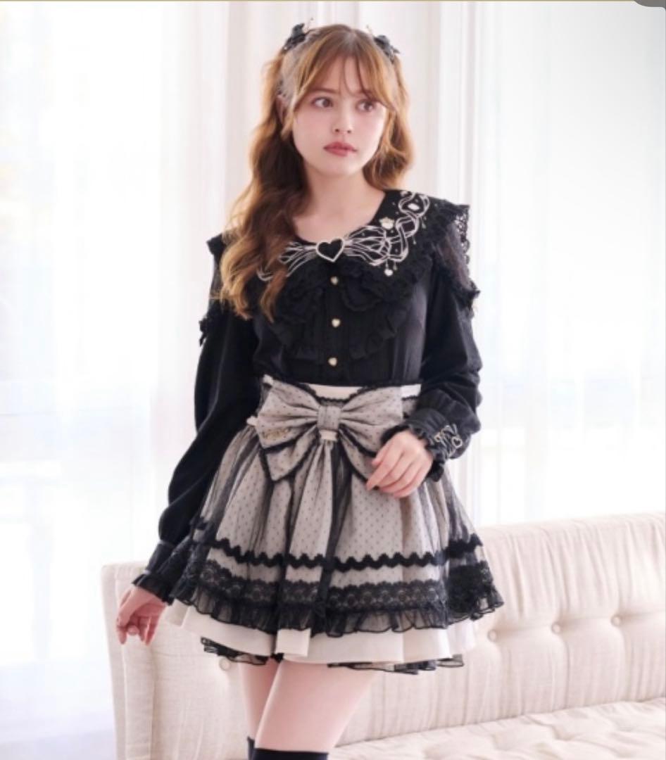 LIZLISA リズリサ ジュエリーリボン刺繍セーラーリブトップス ブラック