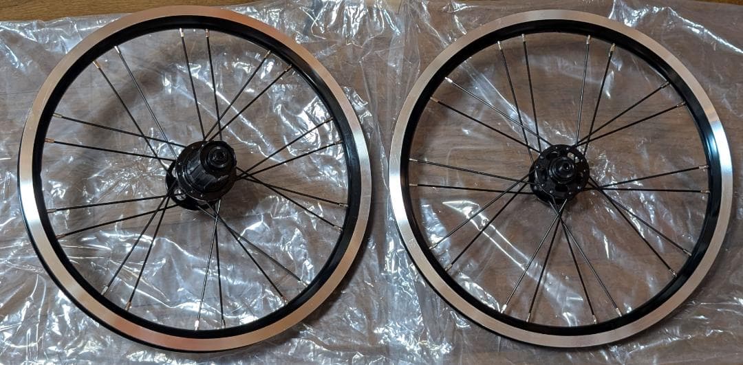 16インチ305 7-11s対応 完組ホイール 前74mm 後130mm