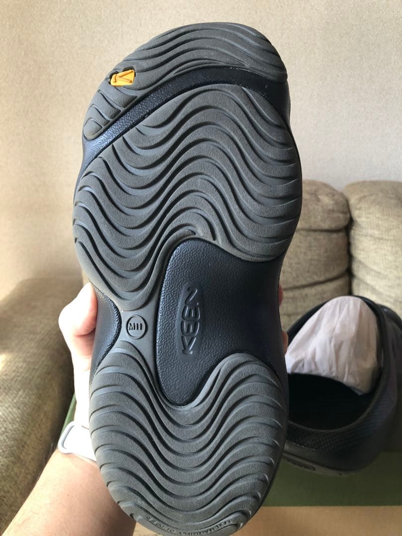 希少サイズ29！もう出ない超激レア！KEEN キーンヨギアーツグラファイト！