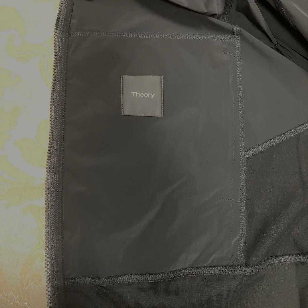 t.s.hです❗️Theory綿とナイロンのコンビジャケット・Ｌ