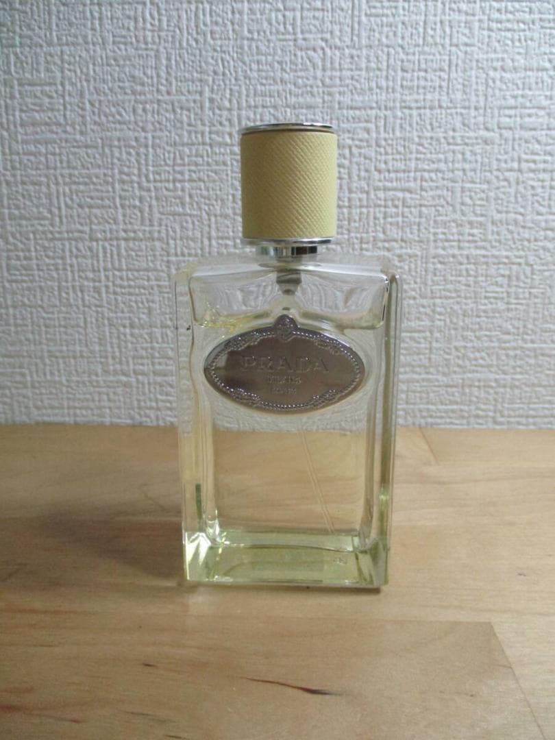 プラダ　インフュージョン　ミモザ　１００ｍｌ　ＥＤＰ　８割